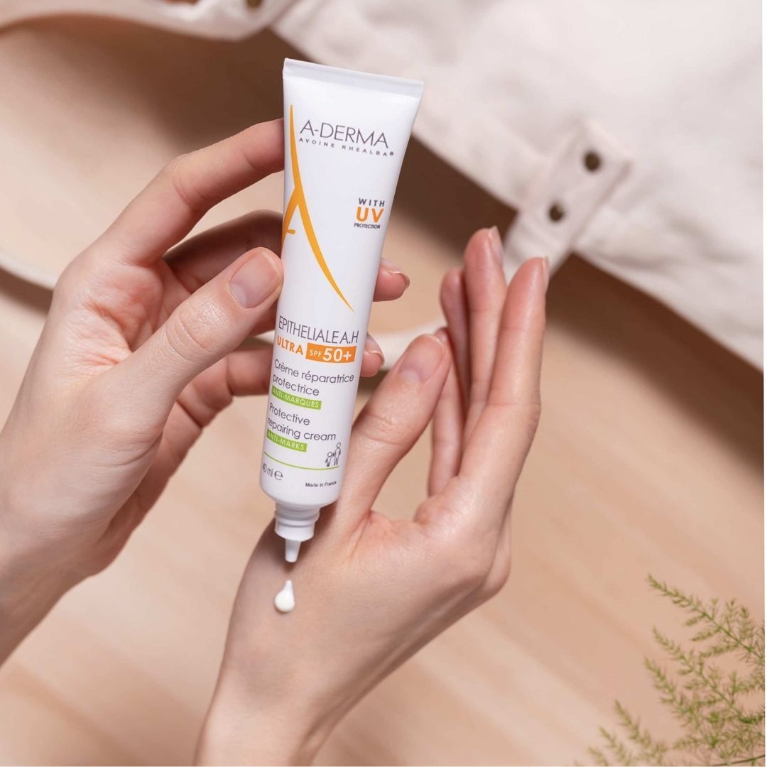 A-Derma Epitheliale A.H Ultra Crema reparadora y proteccion antimarcas FPS 50+ (40 ml)